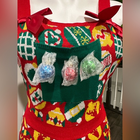 New Eyeshadow Ugly Christmas Ornament sweater Romper Junior /womens Small - Picture 5 of 5